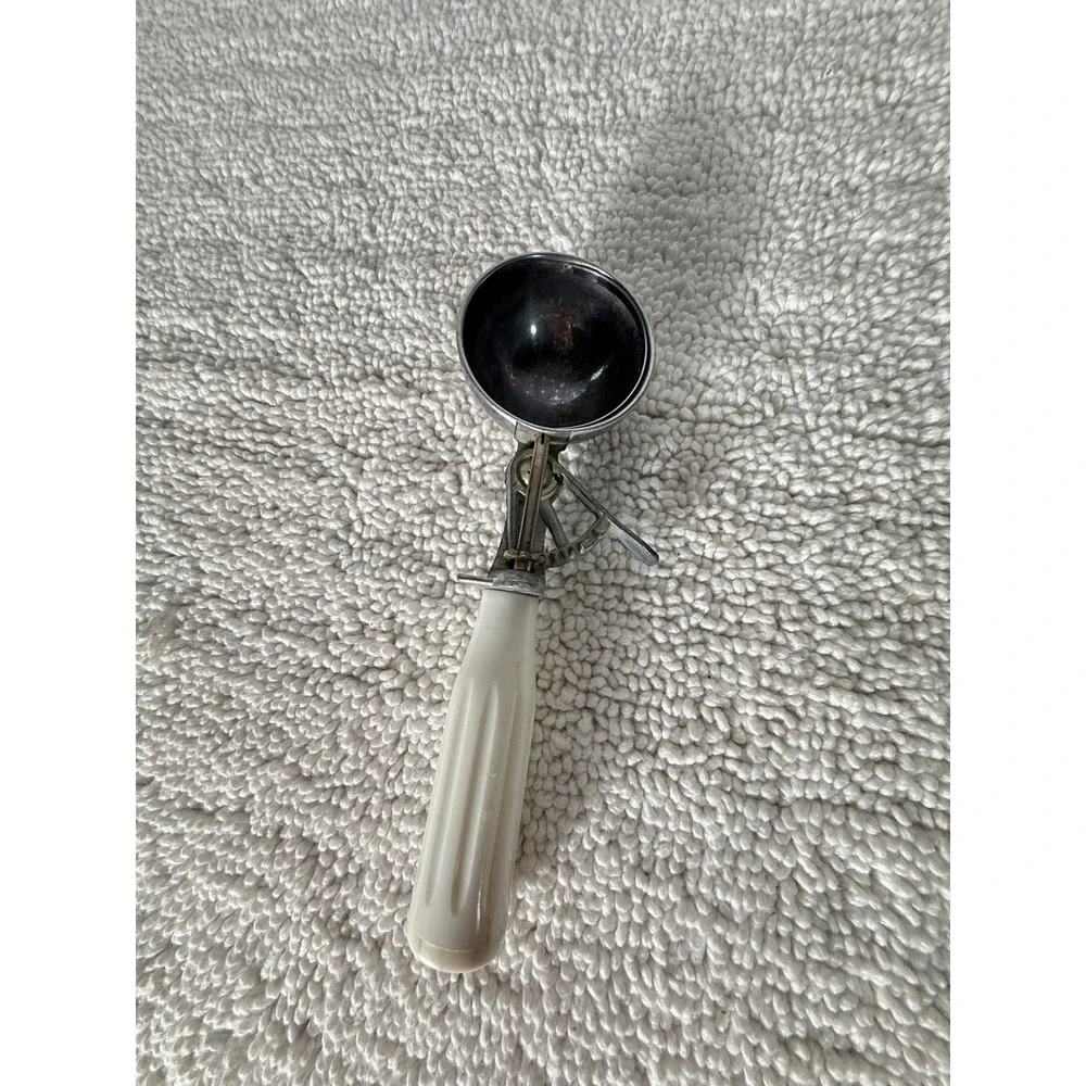 Vintage Ice Cream Scoop White Handle Metal‎ Made in Japan Kitchen Utensil Tool